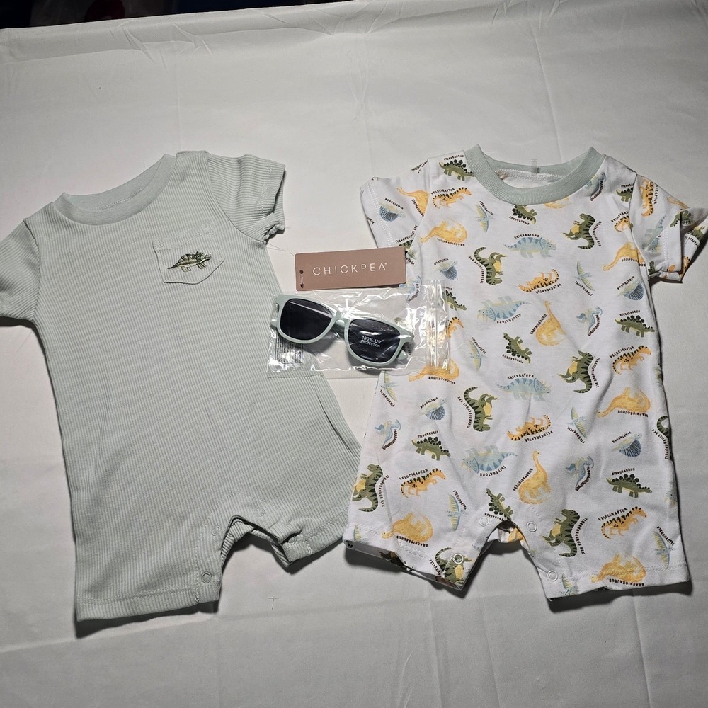 Chickpea Baby Boy 3-6m 3pc Set outfit Dinosaur Rompers and Sunglasses  Green NWT